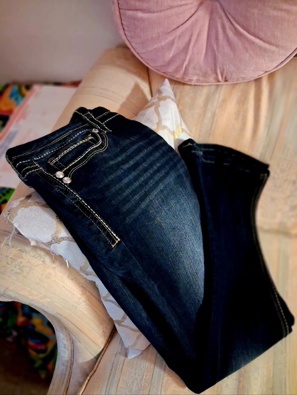 SEVEN7 Dark Wash Off White Stitched Women’s Jeans - Classic Slim Fit Sz 14